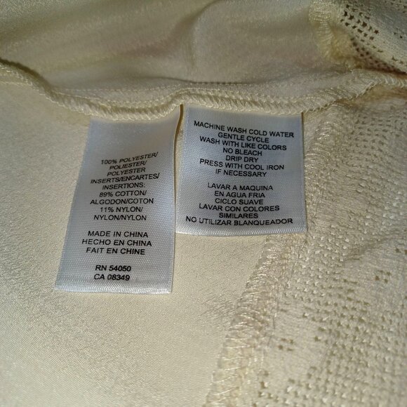 Rachel Roy Asymmetric Lace Trim Top Womens L Cream Soft Feminine Romantic - Picture 5 of 7
